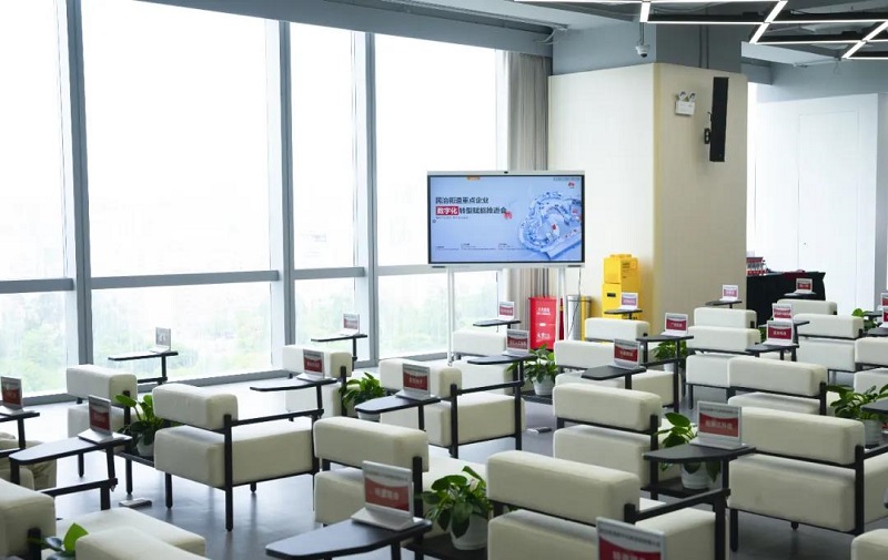 MG不朽情緣物里榮獲2020年度“龍華區(qū)中小微創(chuàng)新100強企業(yè)”認定!